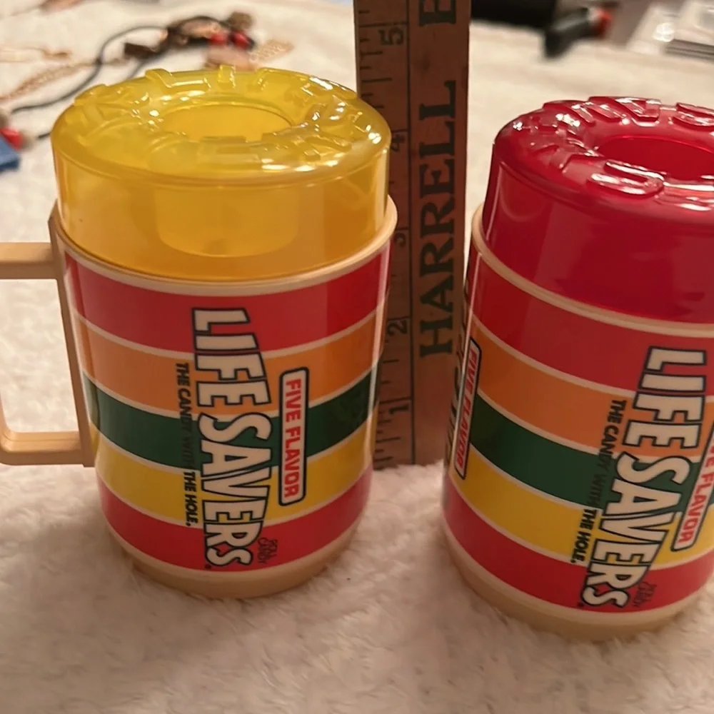Vintage DEKA Lifesavers Plastic Cups with Lids Red & Yellow Collectibles Made US